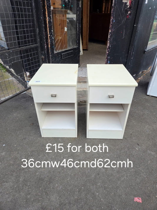 2 bedside tables 🌟 Free delivery in Leicester 🌟